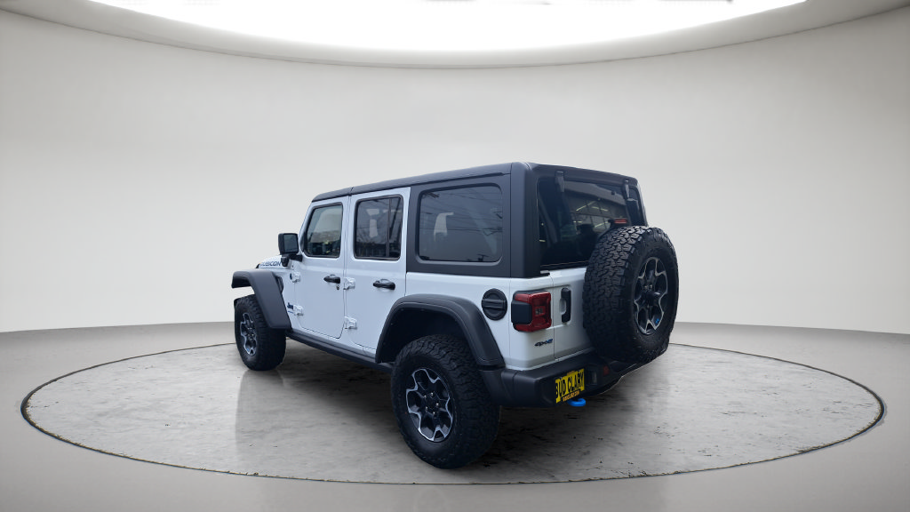 Used 2023 Jeep Wrangler Unlimited Rubicon 4xe AWD/4WD image 15