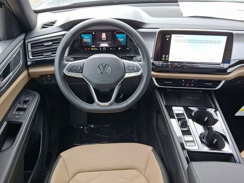 New 2026 Volkswagen Atlas Cross Sport SE image 7