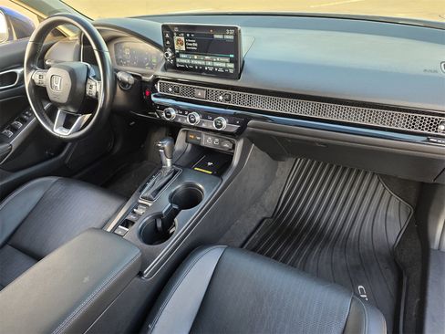 Used 2024 Honda Civic Touring image 28