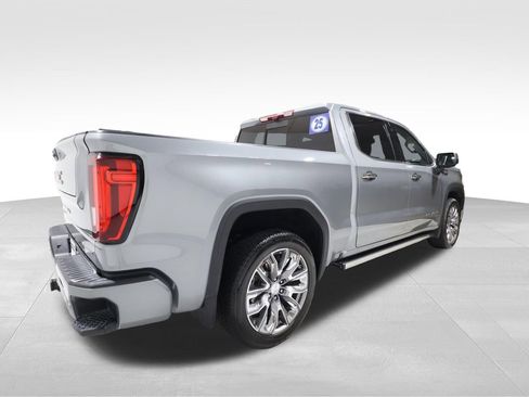 Used 2025 GMC Sierra 1500 Denali AWD/4WD image 4
