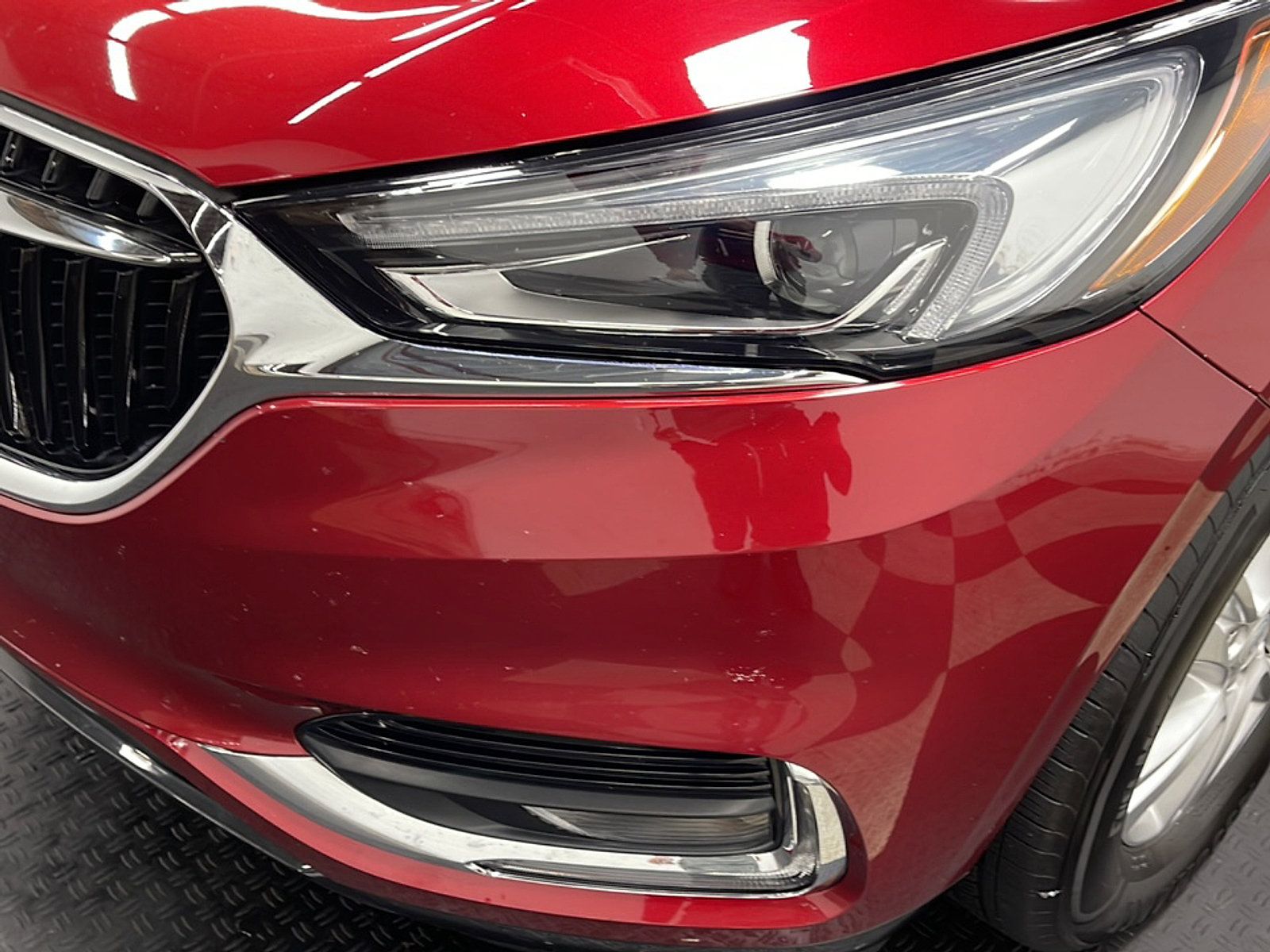 Used 2018 Buick Enclave Essence FWD image 28