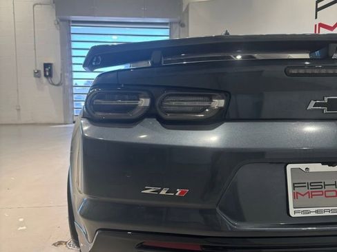 Used 2021 Chevrolet Camaro ZL1 RWD image 5