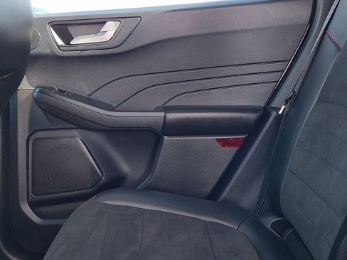 Certified 2022 Ford Escape SEL w/ SEL Stealth AWD Package image 18