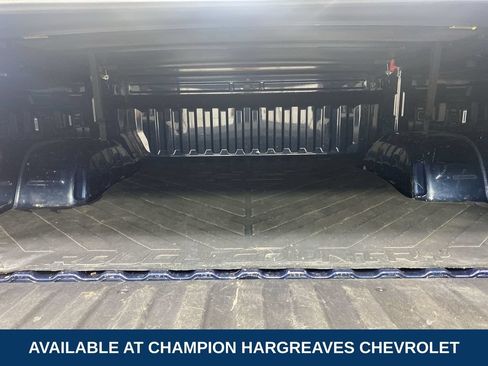 Used 2022 Chevrolet Silverado 1500 LT AWD/4WD image 34