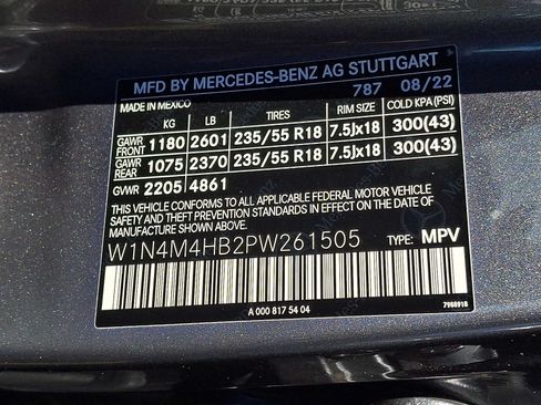 Used 2023 Mercedes-Benz GLB 250 4MATIC image 25
