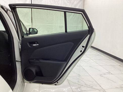 Used 2018 Toyota Prius Prime Premium image 25