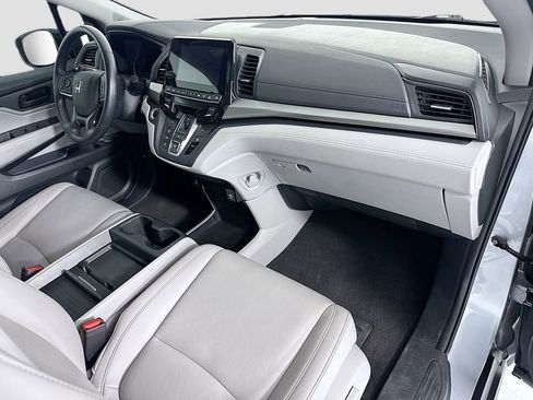 Certified 2024 Honda Odyssey EX-L image 17