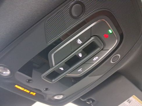 Used 2023 Audi Q5 2.0T Premium w/ Convenience Package image 26