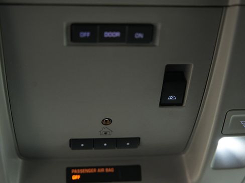 Used 2017 Chevrolet Silverado 1500 LTZ w/ Sport Package image 39