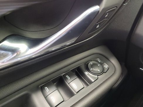 Used 2023 GMC Terrain SLE w/ Driver Convenience Package FWD image 27