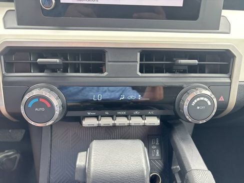 Used 2024 Toyota Tacoma TRD Off-Road AWD/4WD image 18