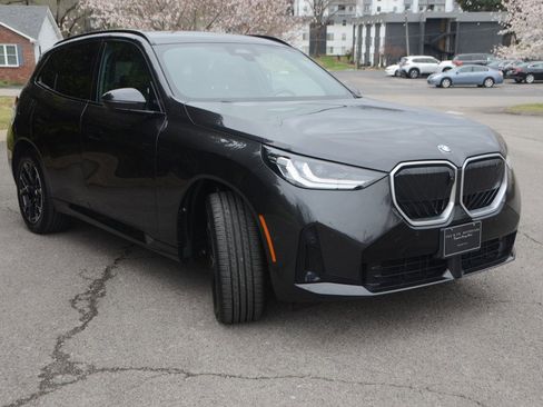 Used 2025 BMW X3 xDrive30i image 6