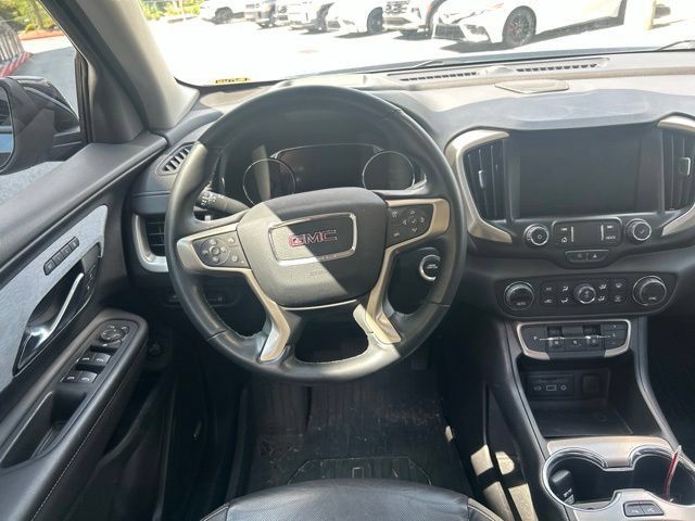 Used 2023 GMC Terrain Denali w/ Black Diamond Edition AWD/4WD image 9