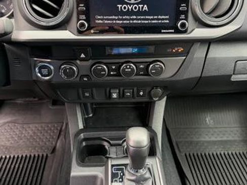 Used 2023 Toyota Tacoma TRD Off-Road AWD/4WD image 12