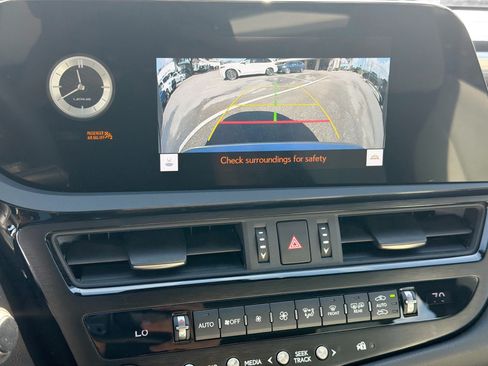 Used 2023 Lexus ES 350 F Sport w/ Accessory Package (Z2) FWD image 34