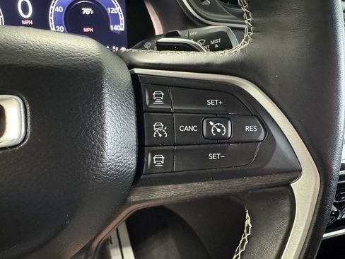 Used 2021 Jeep Grand Cherokee L Limited AWD/4WD image 39
