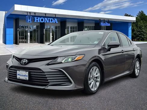 Used 2023 Toyota Camry LE image 1