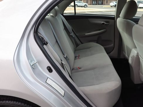 Used 2012 Toyota Corolla LE image 22