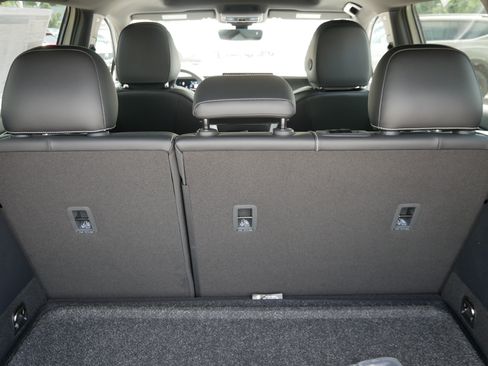 New 2026 Volkswagen Tiguan SE R-Line AWD/4WD image 6