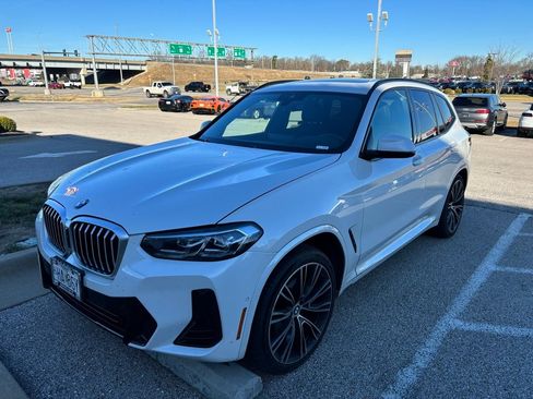 Certified 2024 BMW X3 xDrive30i w/ Premium Package image 3