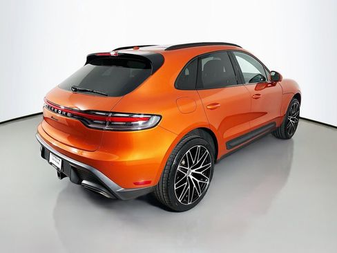 Certified 2023 Porsche Macan AWD/4WD image 9