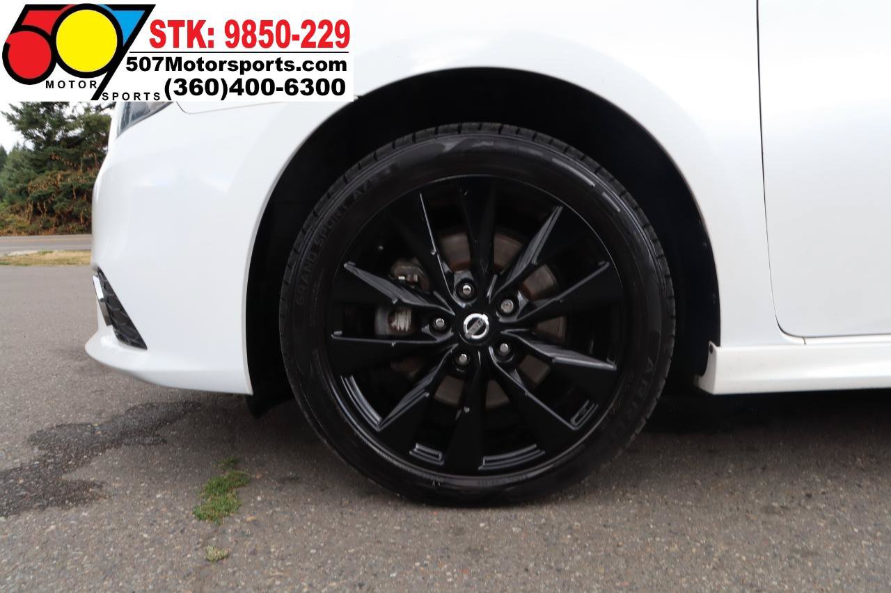 Used 2017 Nissan Sentra SR Turbo w/ SR Midnight Edition FWD image 25