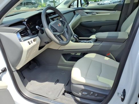 Used 2021 Cadillac XT5 Premium Luxury w/ LPO, Floor Liner Package AWD/4WD image 11