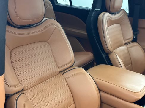 Certified 2023 Lincoln Aviator Black Label w/ Dynamic Handling Package image 11