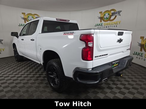 Certified 2022 Chevrolet Silverado 1500 Custom Trail Boss w/ LPO, Dark Essentials Package image 6