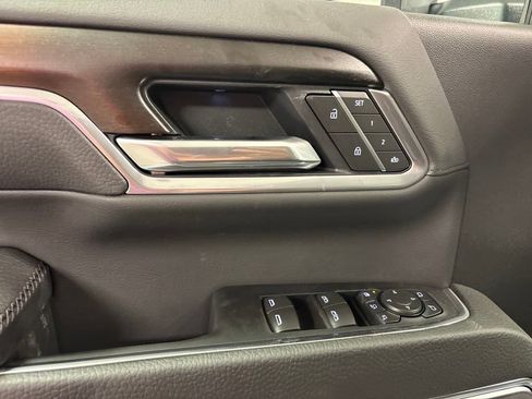 New 2025 GMC Sierra 2500 Denali w/ Denali Reserve Package image 22