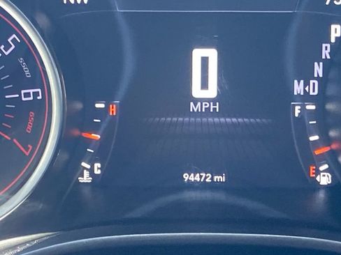 Used 2019 Dodge Challenger SXT RWD image 8
