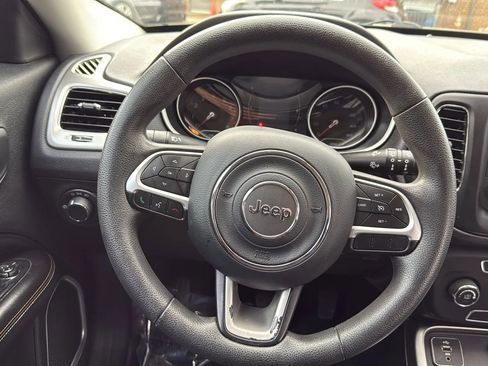 Used 2018 Jeep Compass Sport FWD image 26