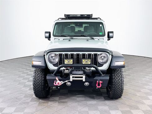 Used 2024 Jeep Wrangler Sport S image 2