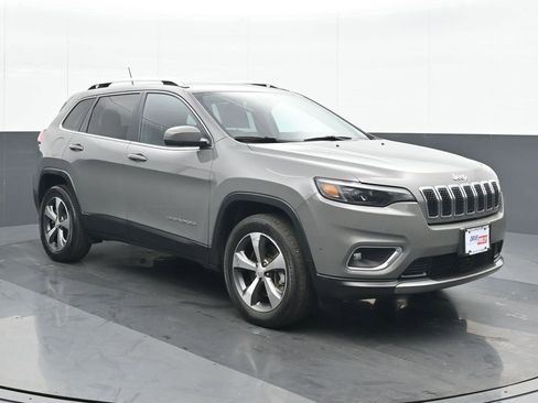 Used 2021 Jeep Cherokee Limited image 9