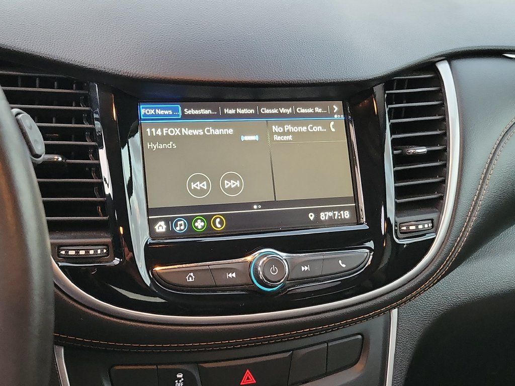 Used 2019 Chevrolet Trax LT w/ LT Convenience Package AWD/4WD image 22