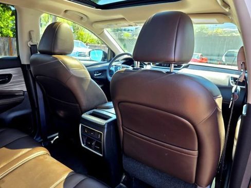 Used 2015 Nissan Murano Platinum w/ Platinum Technology Package AWD/4WD image 44