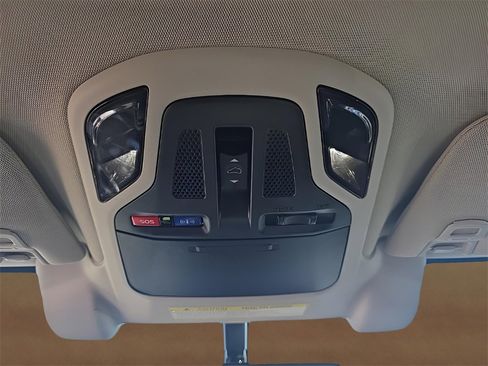 Used 2022 Subaru Outback Limited w/ Popular Package #2 image 27