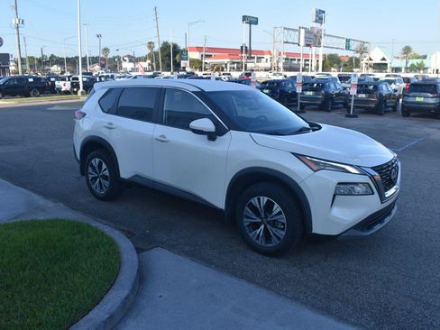 Used 2023 Nissan Rogue SV FWD image 16