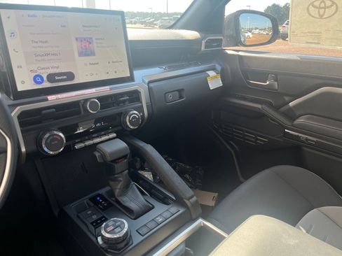 New 2025 Toyota Tacoma TRD Off-Road image 15