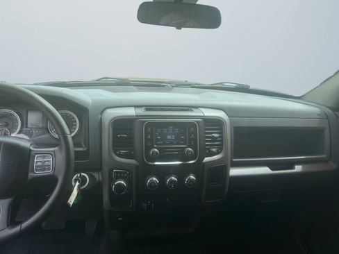 Used 2020 RAM 1500 Express w/ Express Value Package RWD image 9