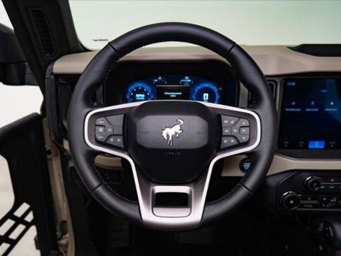 Used 2025 Ford Bronco Outer Banks AWD/4WD image 40