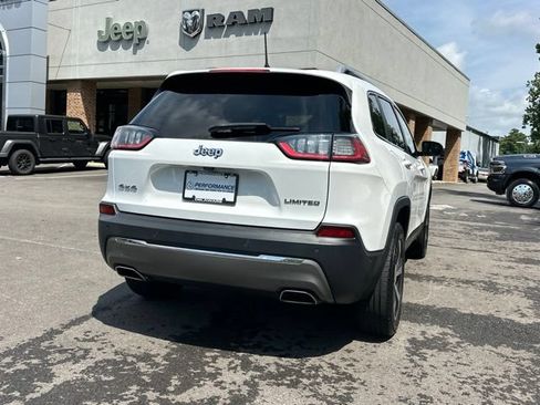 Used 2019 Jeep Cherokee Limited w/ Luxury Group AWD/4WD image 16