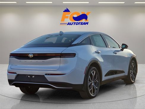 New 2026 Toyota Crown XLE image 4