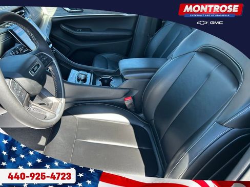 Used 2024 Jeep Grand Cherokee Limited AWD/4WD image 11