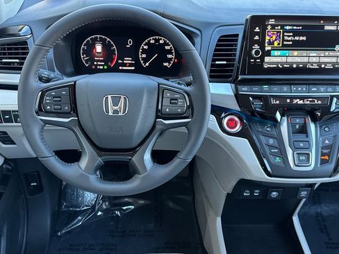 New 2026 Honda Odyssey Touring image 26