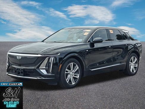Used 2024 Cadillac Lyriq Tech RWD image 15