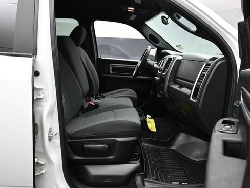 Used 2024 RAM 1500 Warlock AWD/4WD image 23