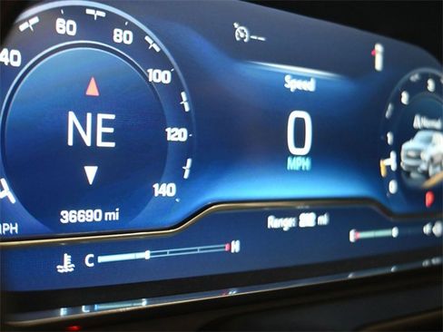 Used 2023 Chevrolet Tahoe LT w/ Luxury Package image 15