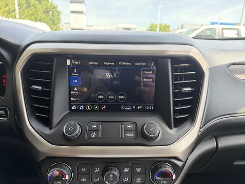 Used 2023 GMC Acadia Denali w/ Black Diamond Edition AWD/4WD image 23