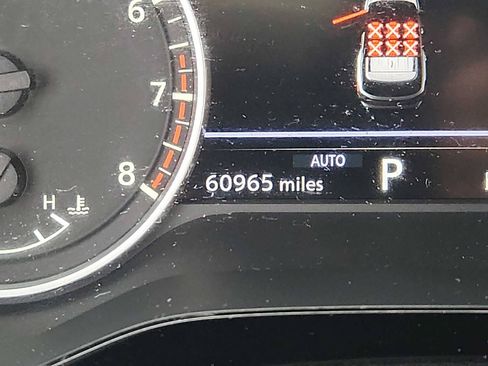 Used 2022 Nissan Pathfinder SL AWD/4WD image 19